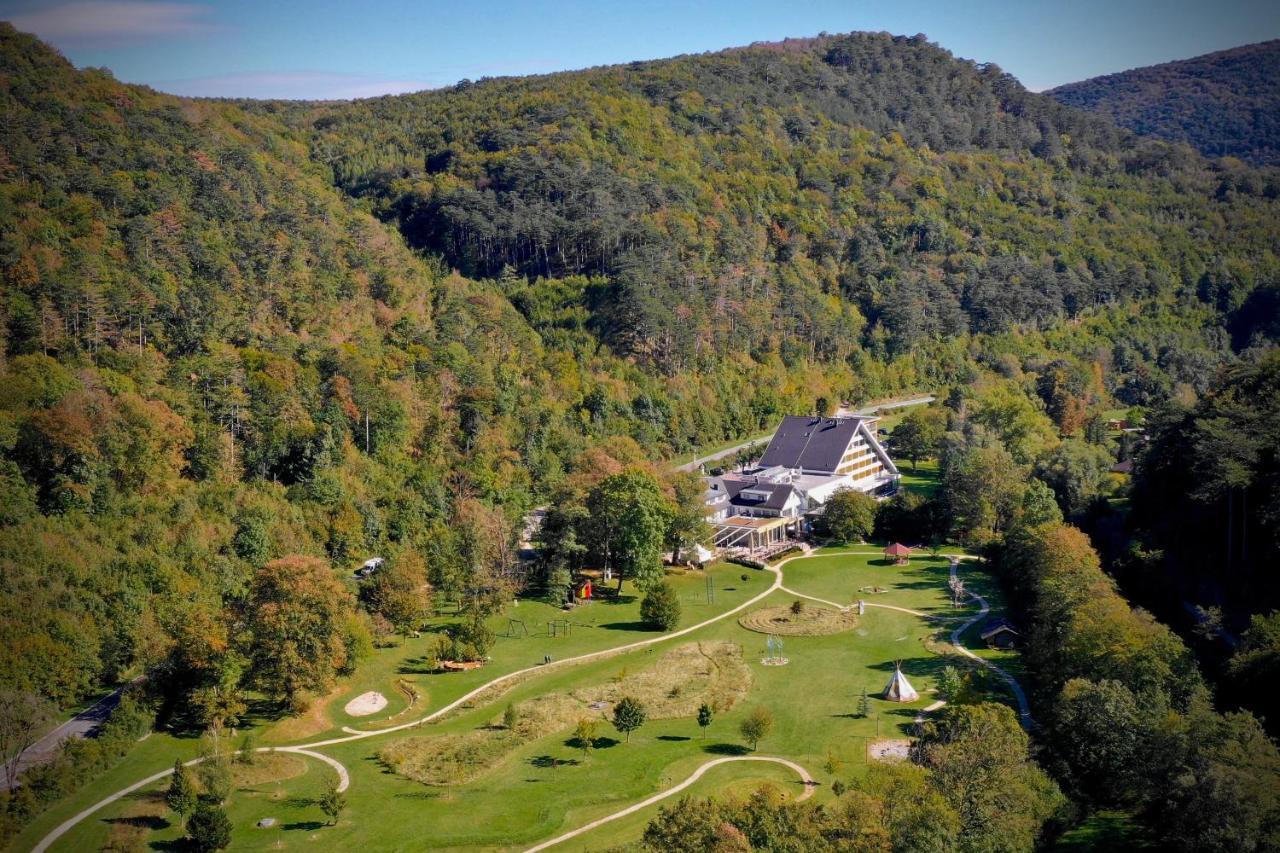 Hotel Krainerhutte Baden Kültér fotó