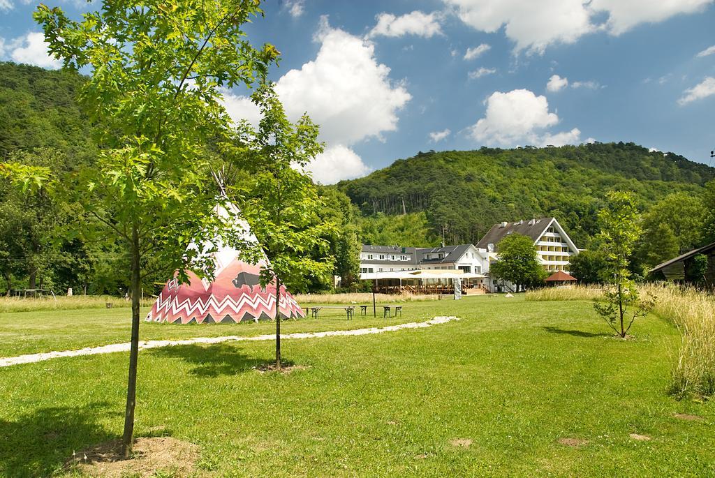 Hotel Krainerhutte Baden Kültér fotó